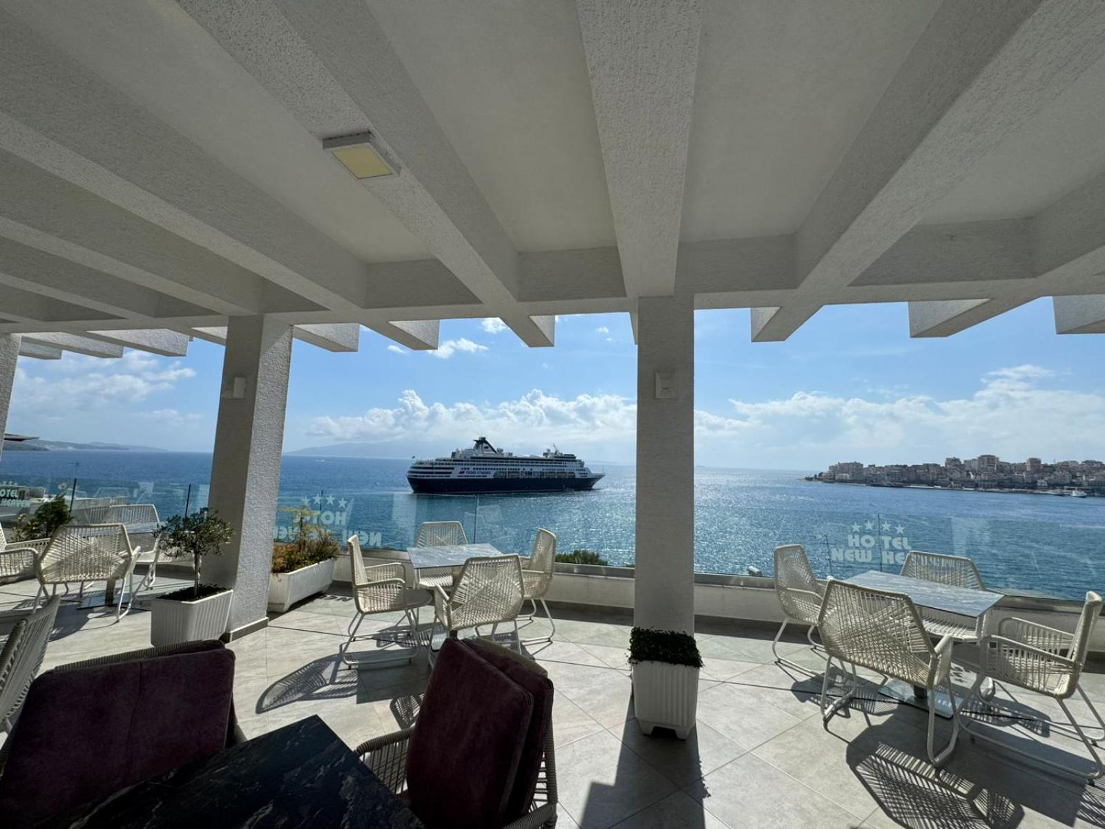 New Heaven Hotel Sarande Bagian luar foto