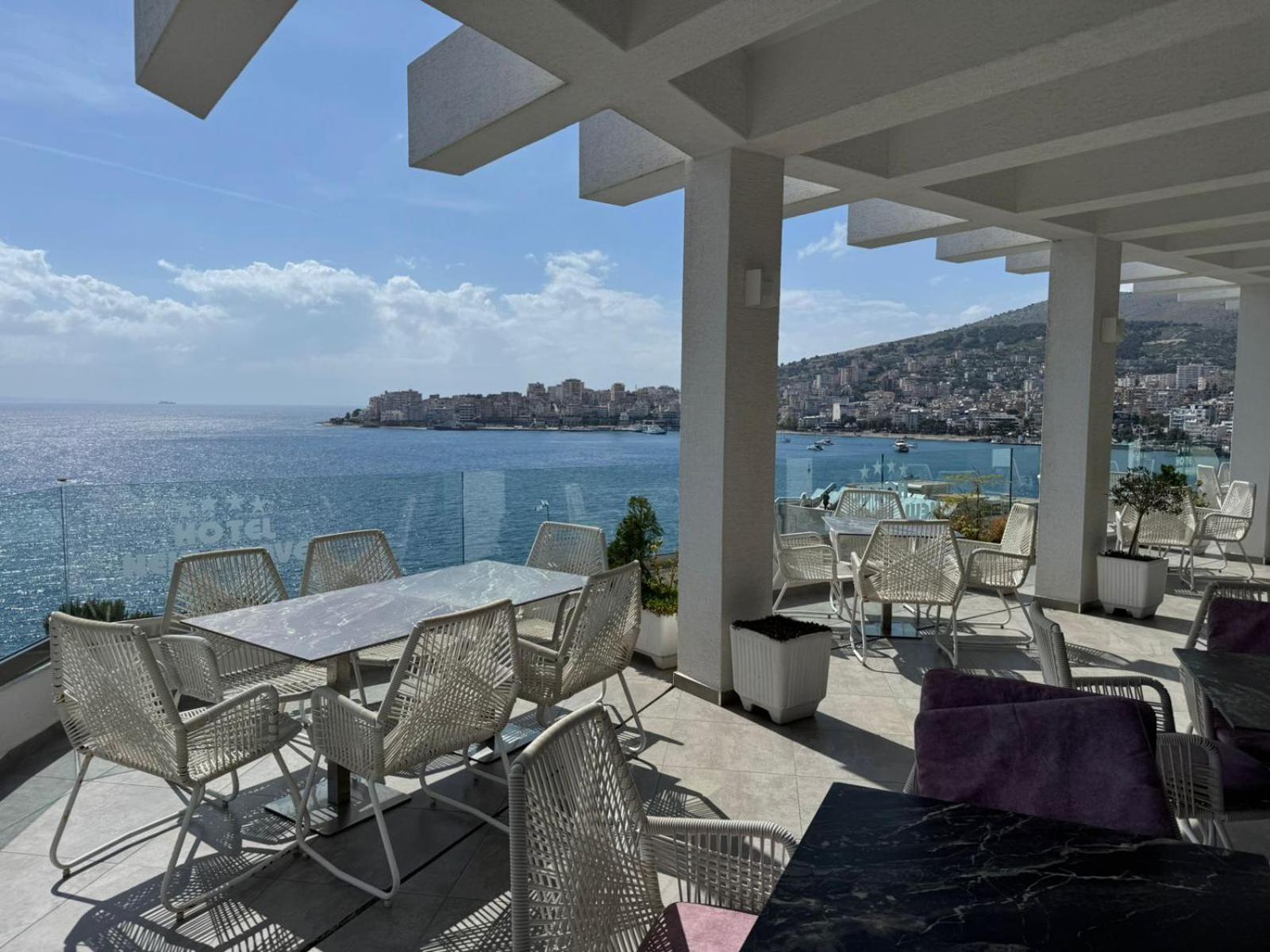 New Heaven Hotel Sarande Bagian luar foto