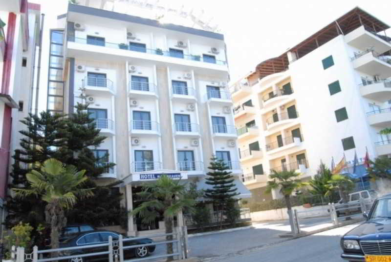 New Heaven Hotel Sarande Bagian luar foto